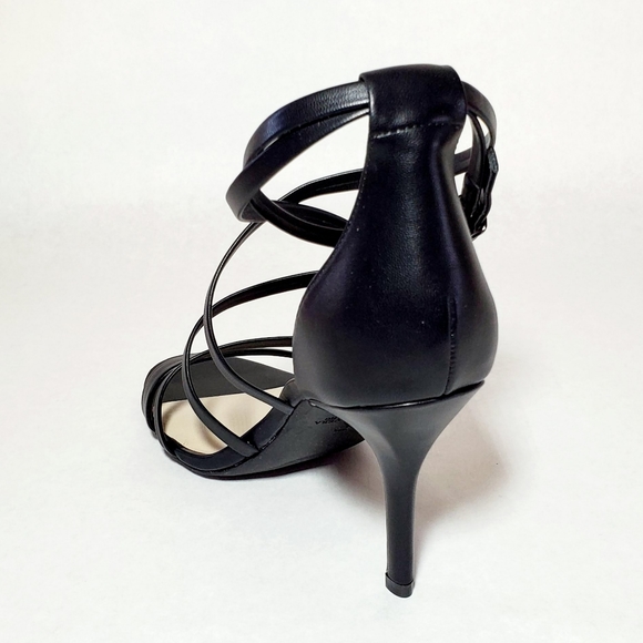 Vera Wang Strappy Heels - Picture 4 of 4